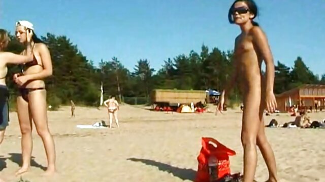 Horny film porno de garçon Brunette se fait baiser par un mec chaud