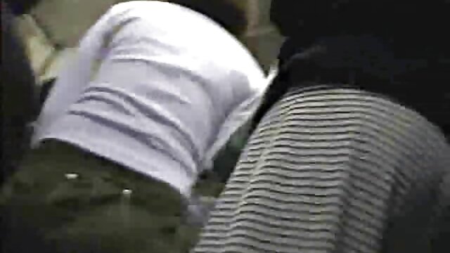Écolière russe veut porno fille et garçon sa chatte serrée baisée dur