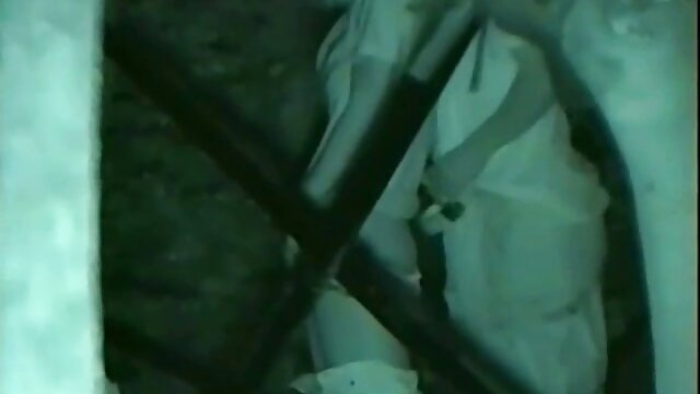 Oma Pervers video de jeune garcon gay 22