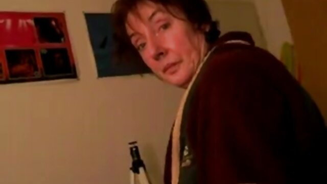 J'ai jeune garcon sex besoin de te sucer la bite