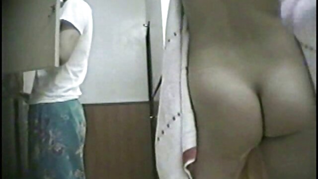 Quatre superbes salopes de Pâques de video de jeune garcon gay CzechVR!