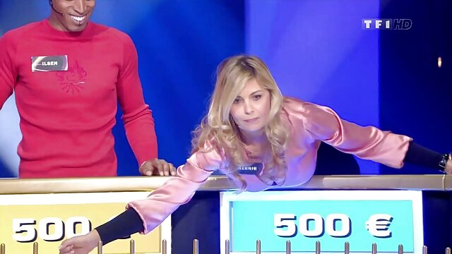 SALOPE sex jeune garcon BLONDE HAUT SUR L'HERBE A faim de BBC 420DAY
