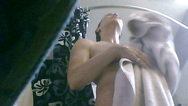 Auto-stoppeur porno garcon fille salope double pénétration
