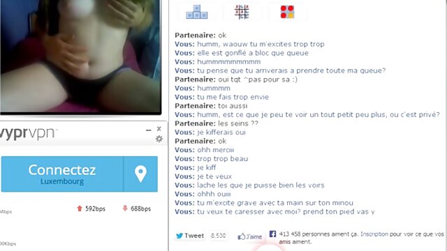 La plantureuse Maggie Green enseigne à Alice comment sex filles avec filles sucer une bite!