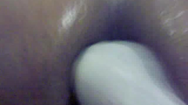 Brenda Justice blonde sexy jeune garcon xxx chante une chanson
